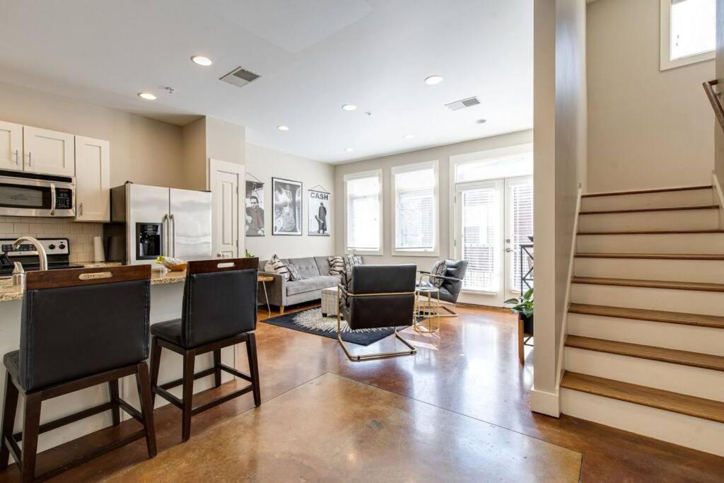 Cashville - Stylish Condo Minutes From Broadway Нэшвилл Экстерьер фото